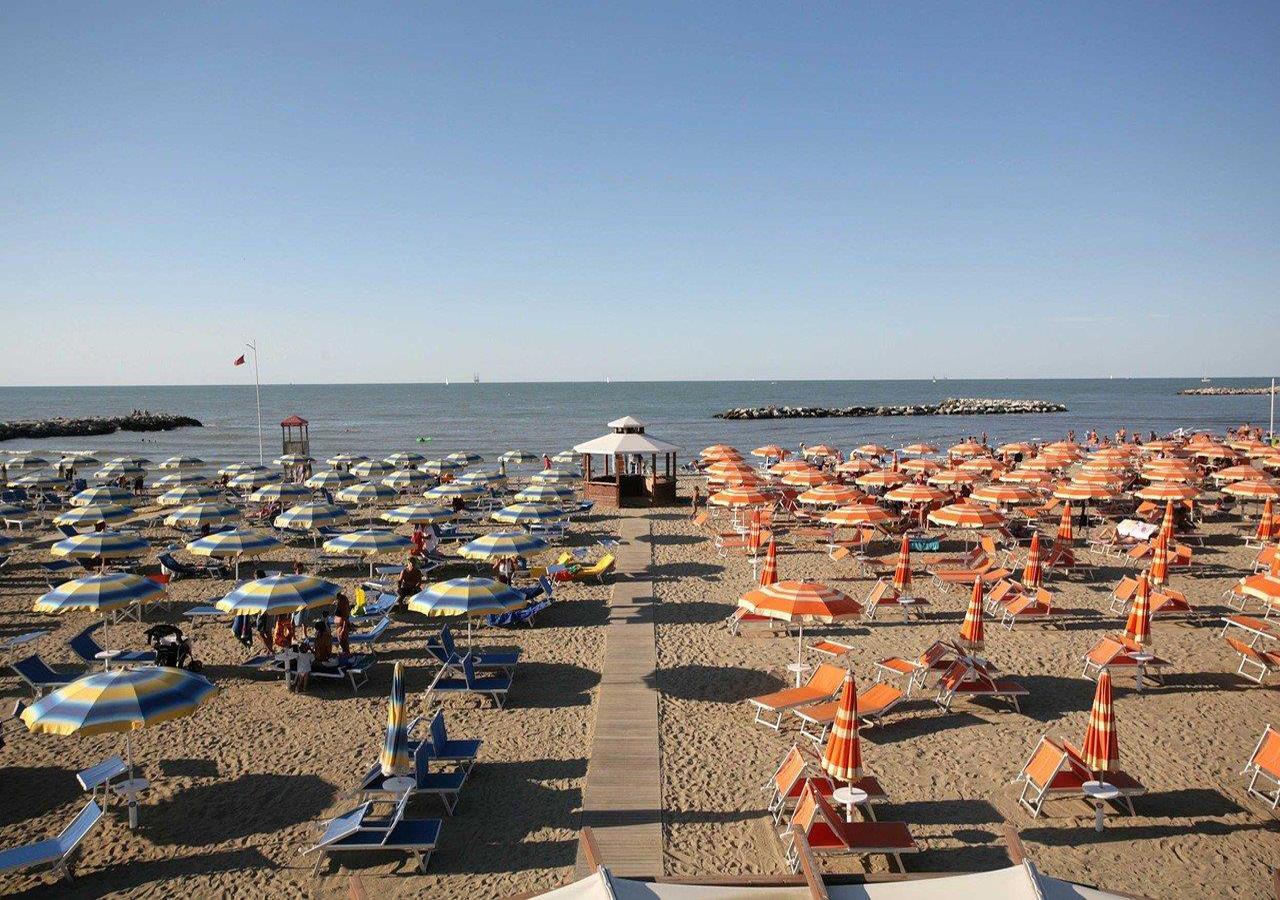 Hotel Savini Rimini Buitenkant foto