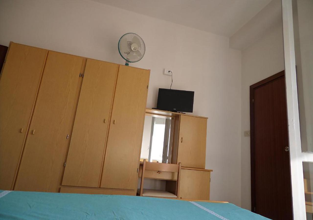 Hotel Savini Rimini Buitenkant foto